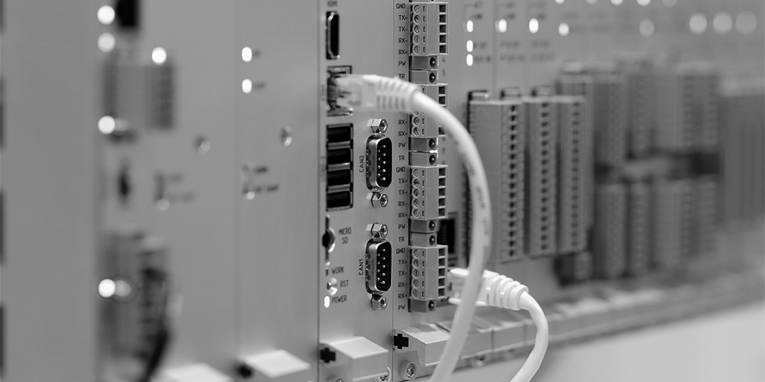 Adak-4-Control-System